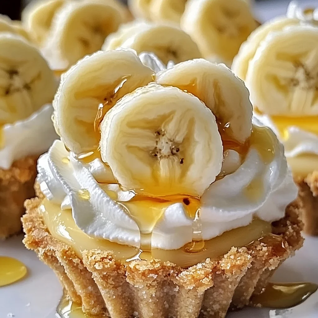 No-Bake Mini Banana Cream Pies - Easy & Delicious Recipe